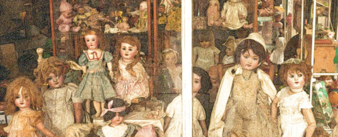 Creepy Doll Dream